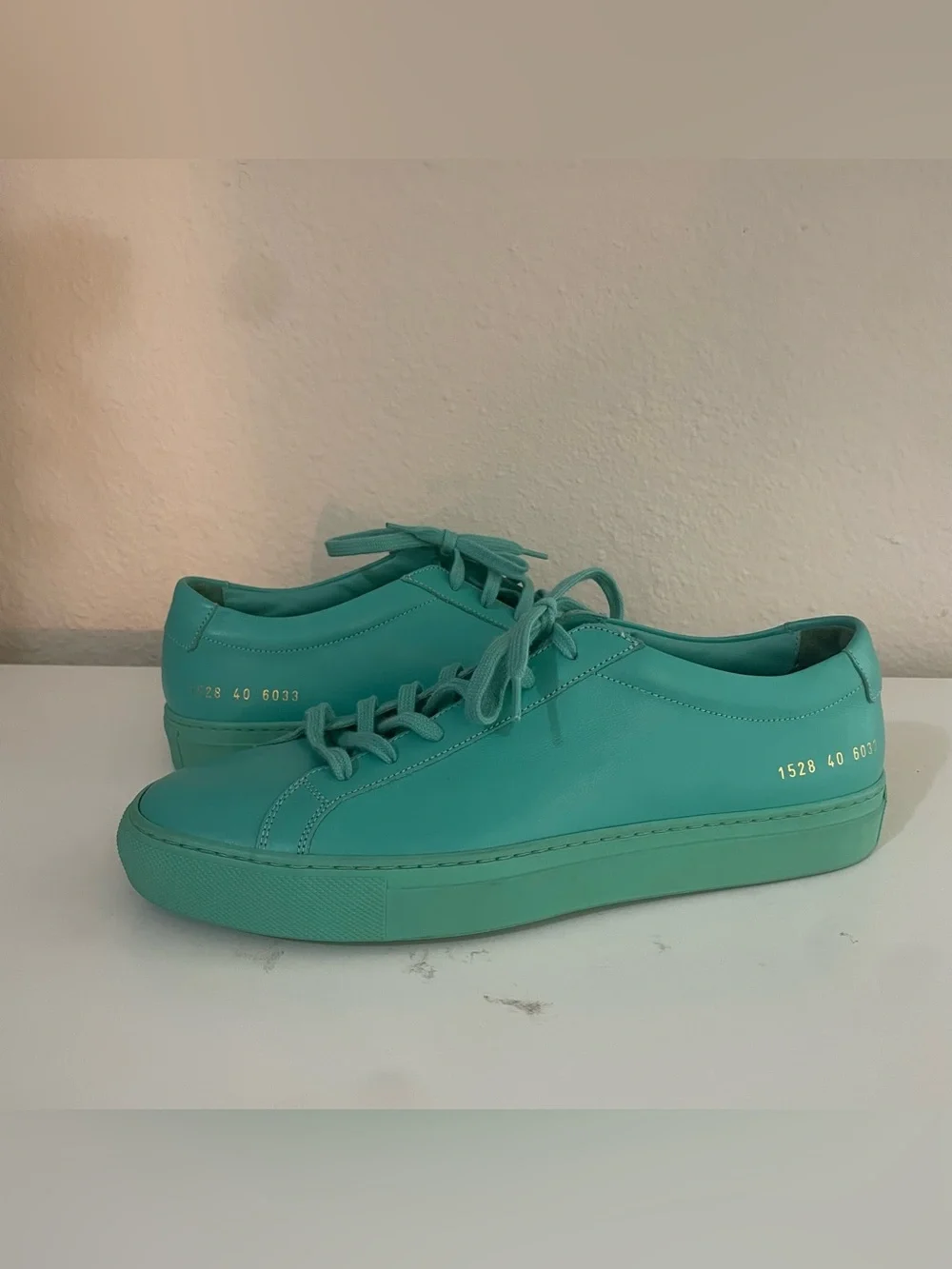 Common Projects Original Achilles Low in Rare Mint Turquoise Size 7
